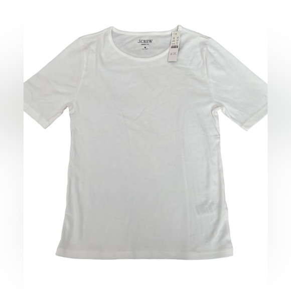 J. Crew Tops - NWT JCREW WHITE PERFECT FIT TEE SIZE MEDIUM